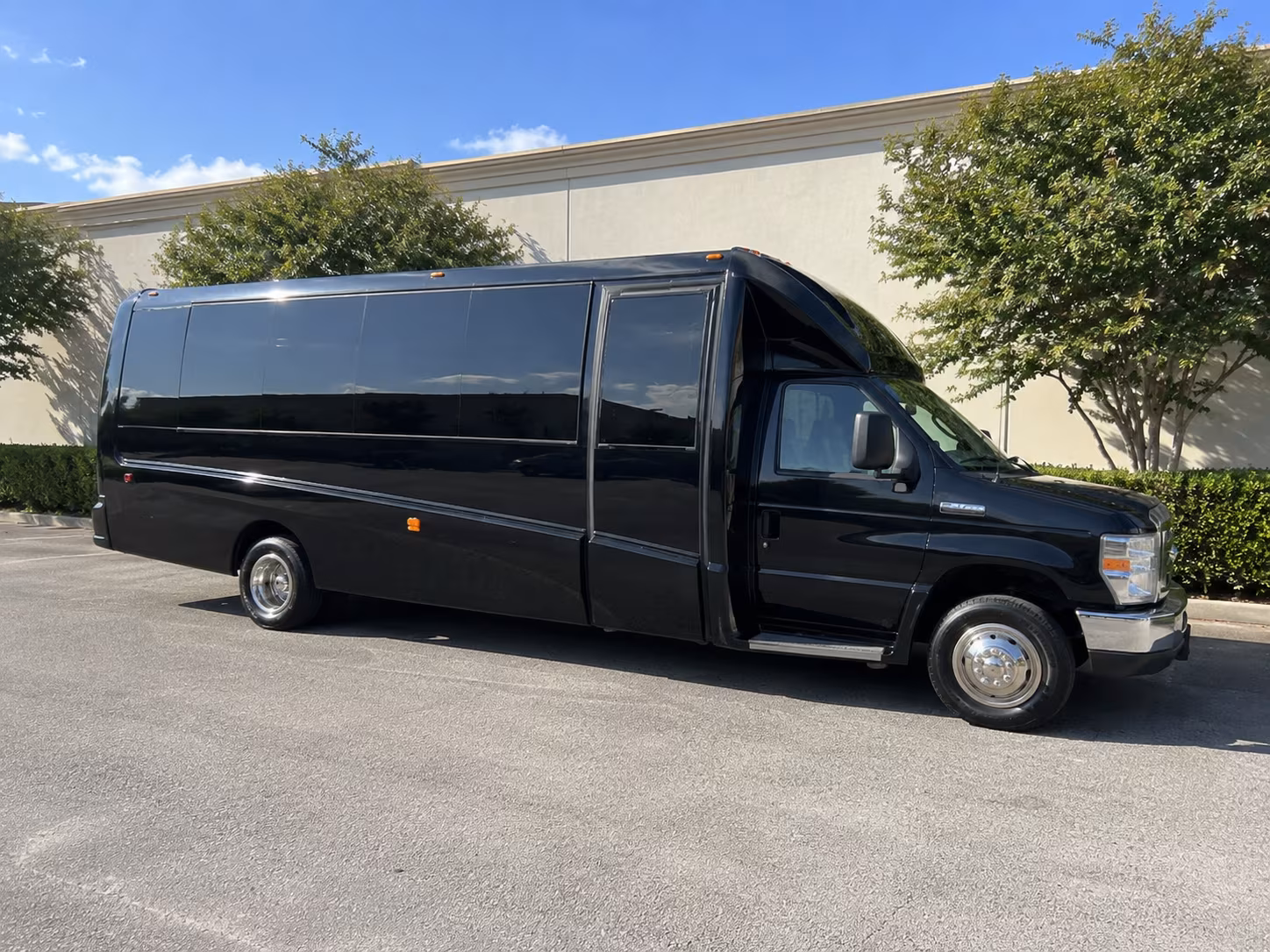 Coconut Creek Winery Tour & Pub Crawl Transportation