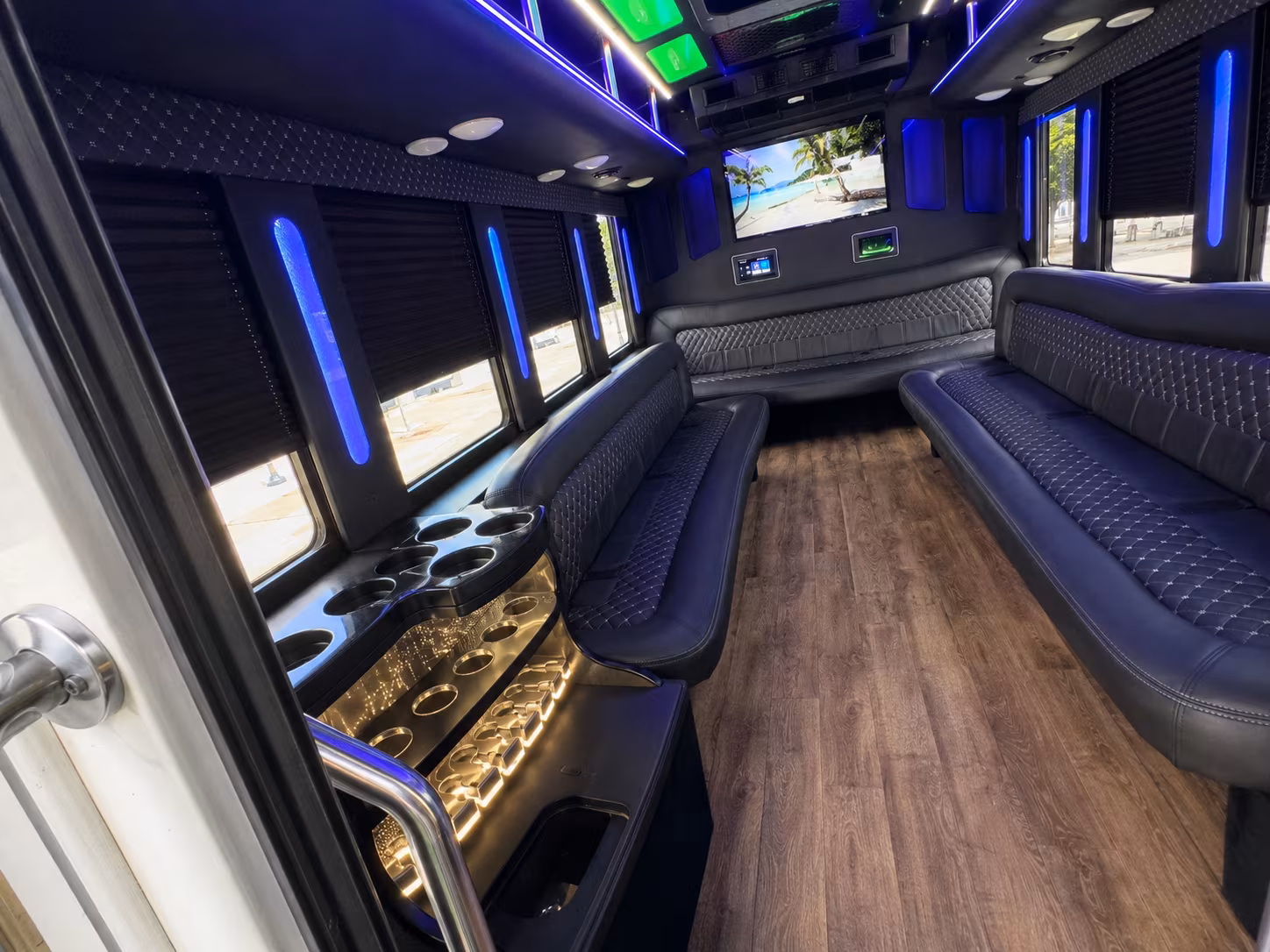 Lauderhill Homecoming & Prom Party Bus Rentals