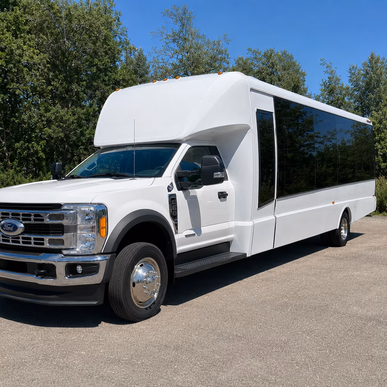 Pompano Beach Airport Shuttle & Transportation party bus exterior