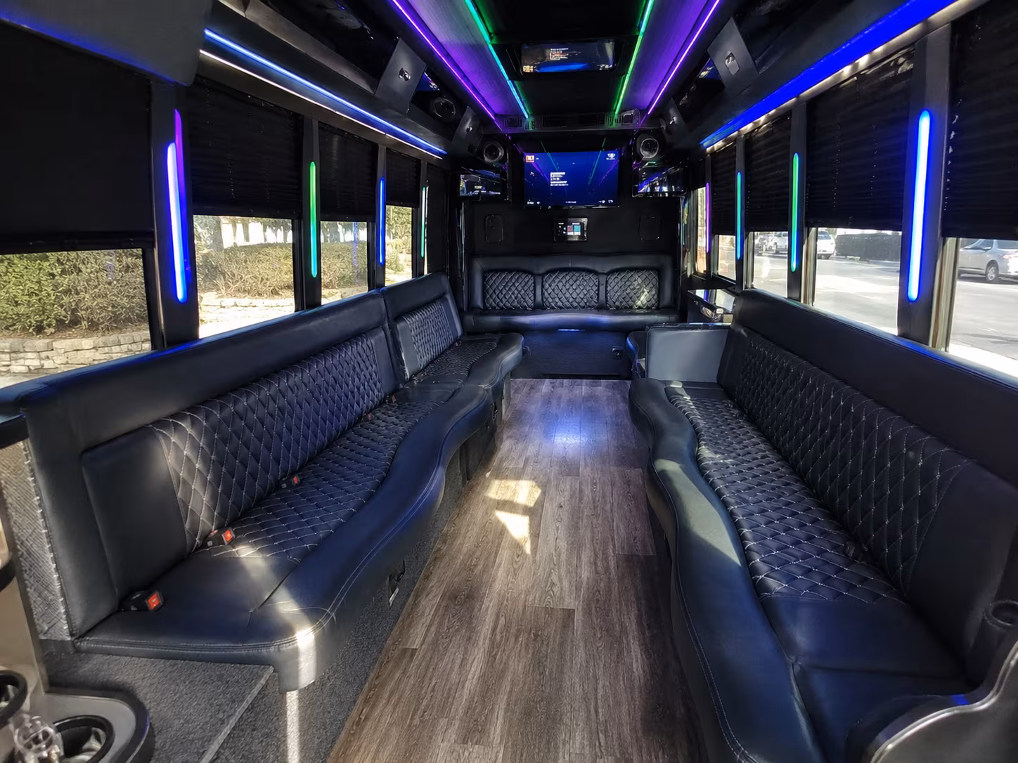 Pompano Beach Winery Tour & Pub Crawl Transportation route planning